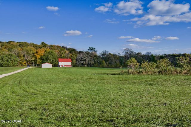 232 Old Joe Mills Lane, Pineville, MO 64856