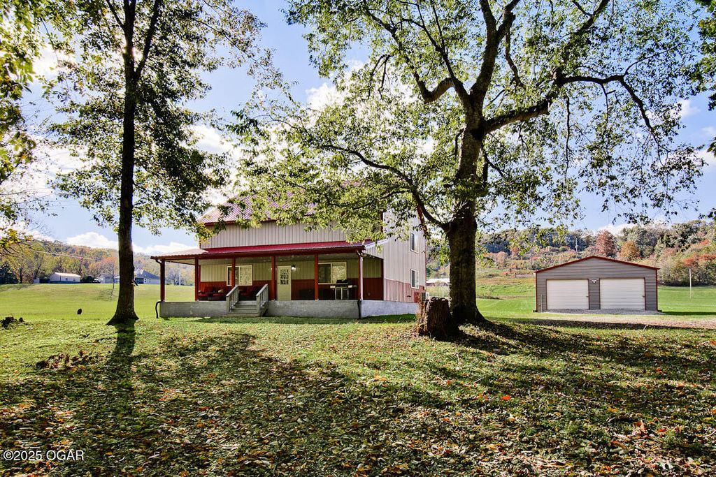 232 Old Joe Mills Lane, Pineville, MO 64856