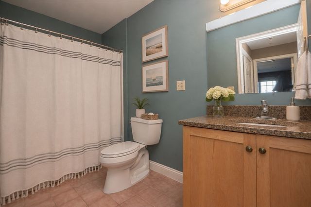 48 Federal St 206, Beverly, MA 01915