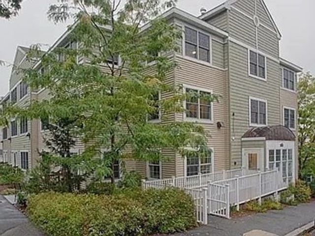 48 Federal St 206, Beverly, MA 01915
