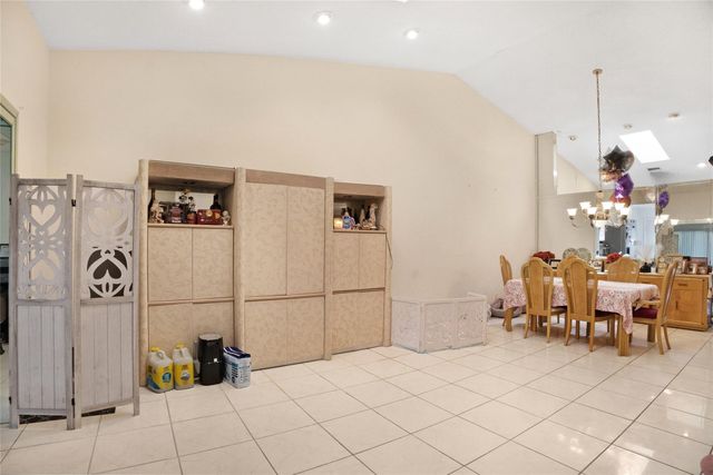 8315 Springlake Dr 8315, Boca Raton, FL 33496