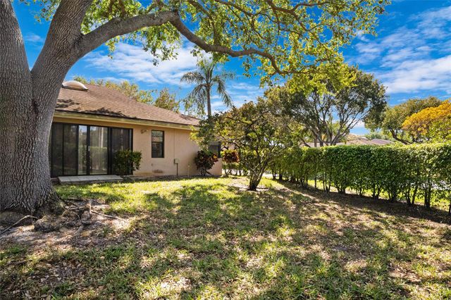 8315 Springlake Dr 8315, Boca Raton, FL 33496