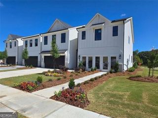 7433 Quinn Place, Flowery Branch, GA 30542