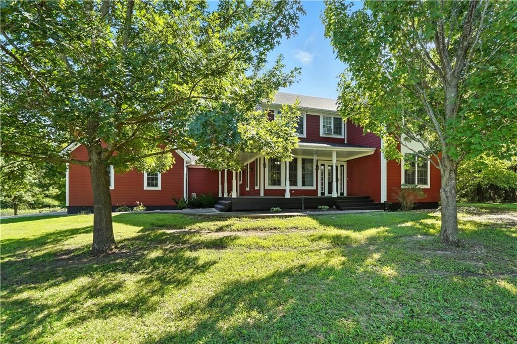 24801 E Twin Pines Drive, Harrisonville, MO 64701