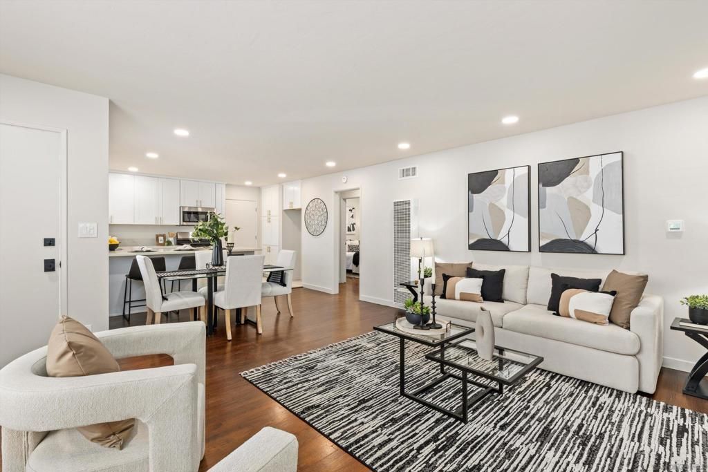 Image 5 of property listing at 5166 Catoctin Dr, San Diego, CA 92115