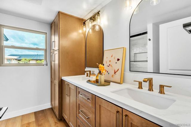 12127 Santiago Rd W, San Diego, CA 92128