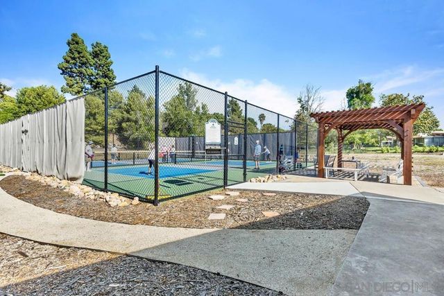 12127 Santiago Rd W, San Diego, CA 92128