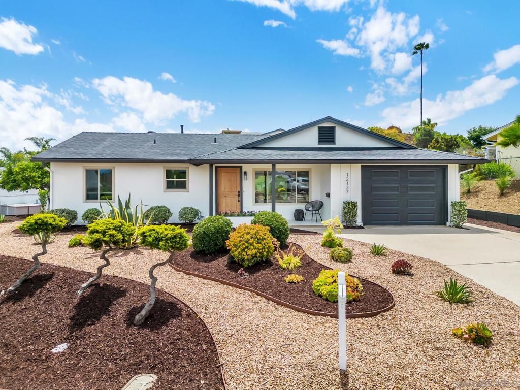 12127 Santiago Rd W, San Diego, CA 92128