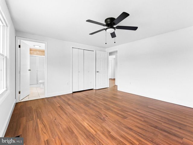 131 STURBRIDGE DR, Sicklerville, NJ 08081