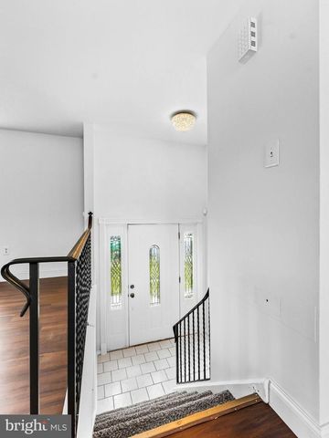 131 STURBRIDGE DR, Sicklerville, NJ 08081