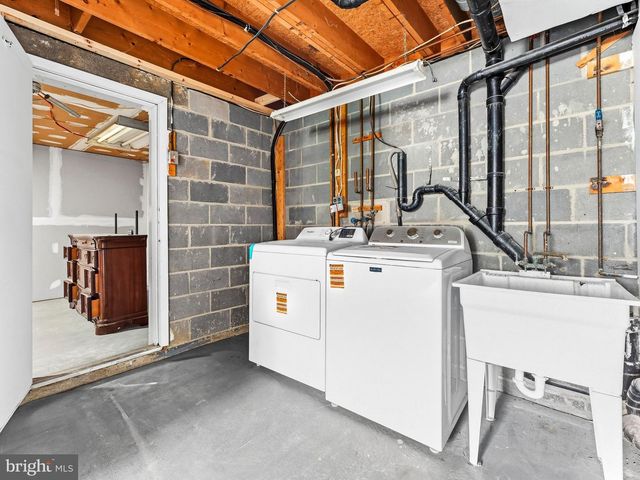 131 STURBRIDGE DR, Sicklerville, NJ 08081