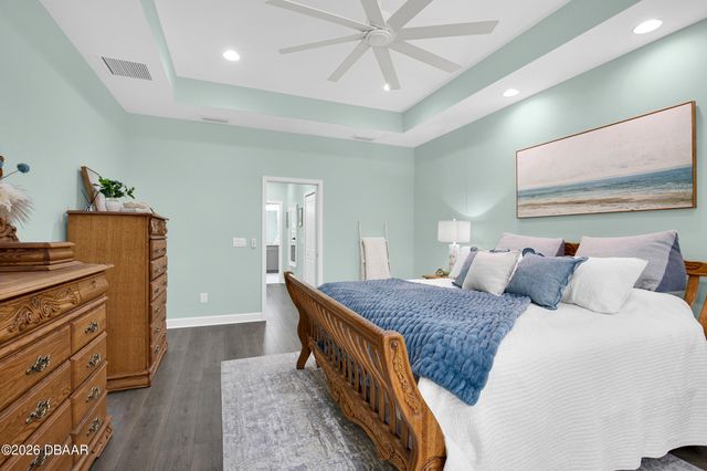 817 Bama Breeze Drive, Daytona Beach, FL 32124