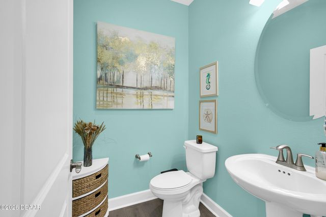 817 Bama Breeze Drive, Daytona Beach, FL 32124