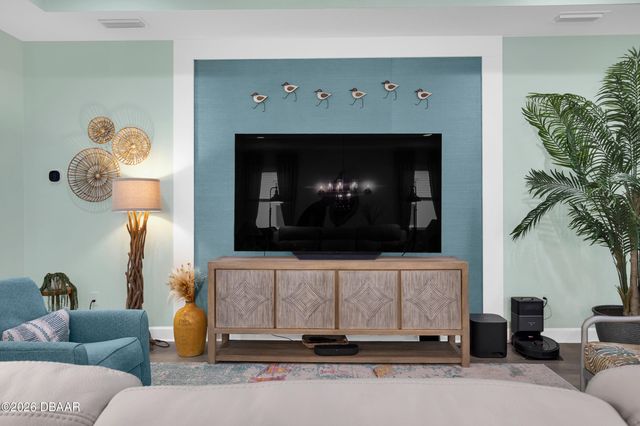 817 Bama Breeze Drive, Daytona Beach, FL 32124