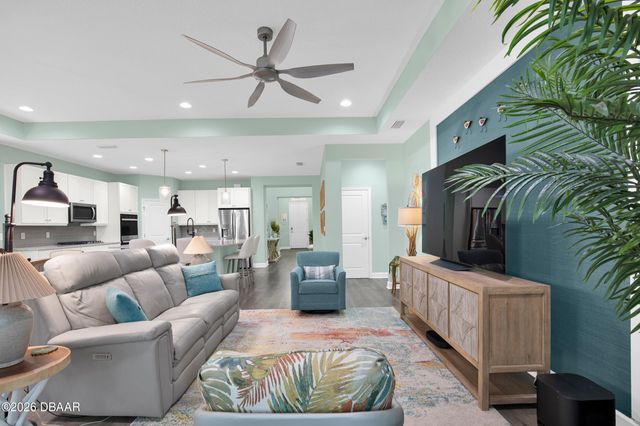 817 Bama Breeze Drive, Daytona Beach, FL 32124