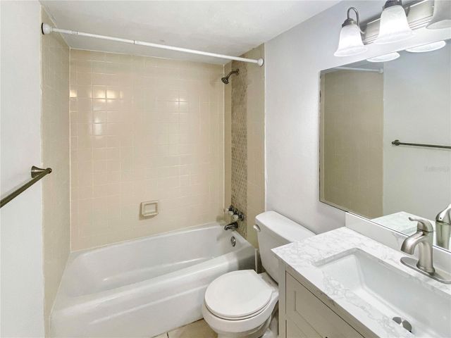 1700 SW 16TH COURT P6, Gainesville, FL 32608