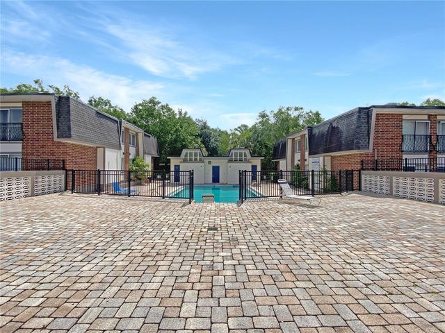1700 SW 16TH COURT P6, Gainesville, FL 32608