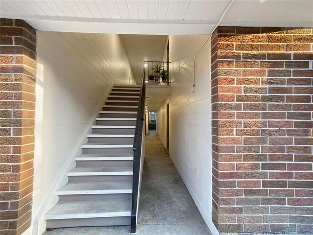 1700 SW 16TH COURT P6, Gainesville, FL 32608