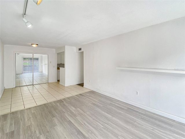 1700 SW 16TH COURT P6, Gainesville, FL 32608