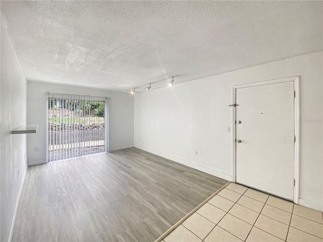 1700 SW 16TH COURT P6, Gainesville, FL 32608