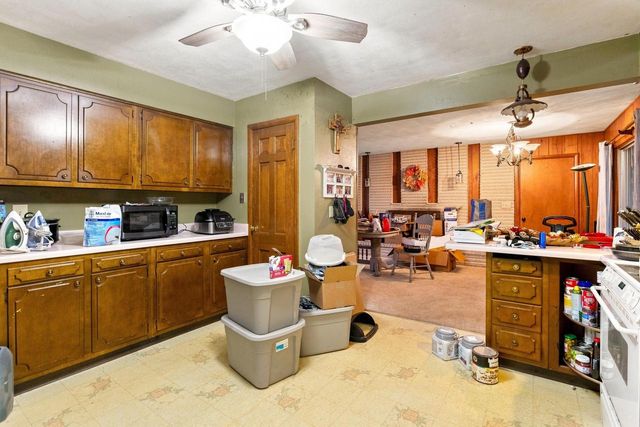 3121 Windsor LANE, Janesville, WI 53546