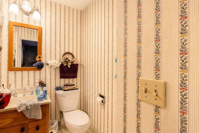 3121 Windsor LANE, Janesville, WI 53546