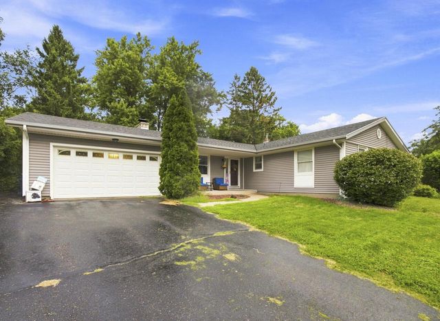 3121 Windsor LANE, Janesville, WI 53546
