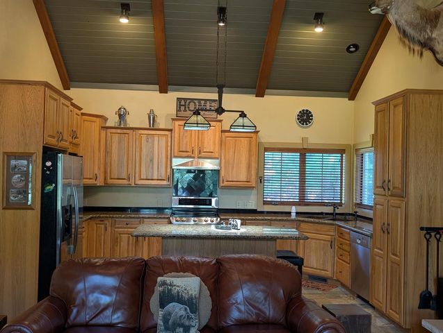 E7464 COUNTY ROAD H, Fremont, WI 54940
