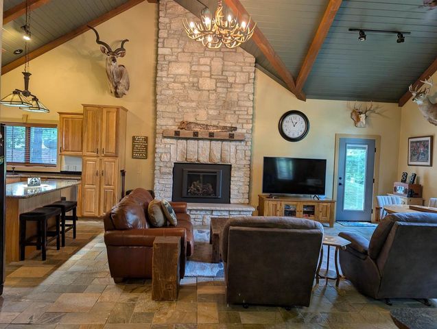 E7464 COUNTY ROAD H, Fremont, WI 54940
