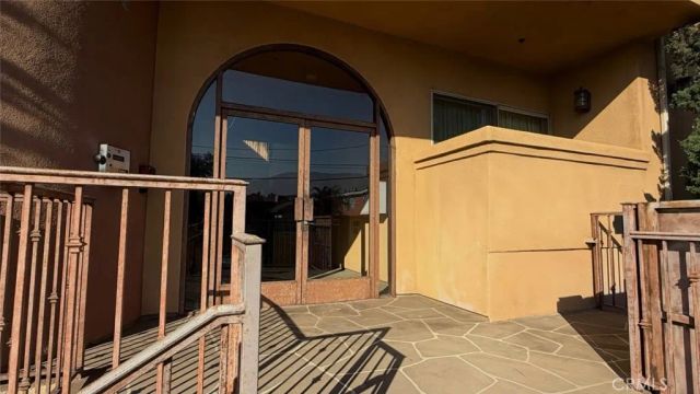 1515 Grismer Avenue 302, Burbank, CA 91504