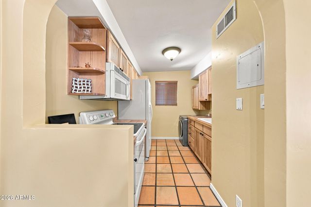 4615 N 22ND Street 202, Phoenix, AZ 85016
