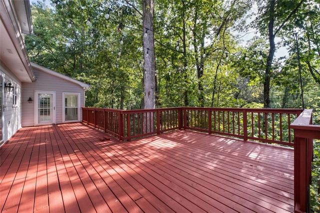 8705 River Bluff Lane, Roswell, GA 30076