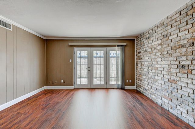 13060 Trail Hollow Drive 3060, Houston, TX 77079