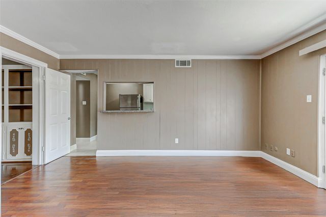 13060 Trail Hollow Drive 3060, Houston, TX 77079