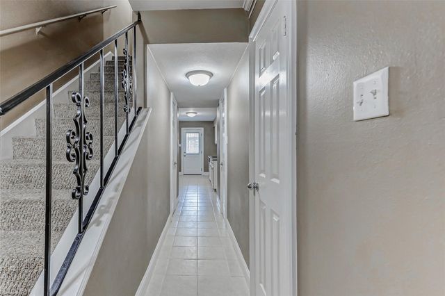 13060 Trail Hollow Drive 3060, Houston, TX 77079