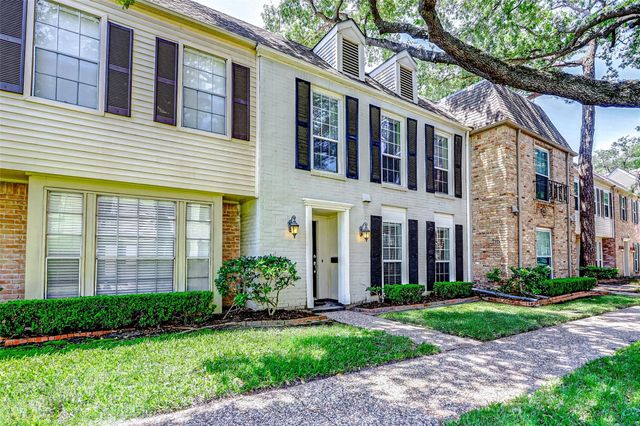 13060 Trail Hollow Drive 3060, Houston, TX 77079