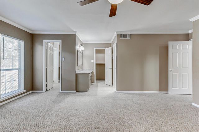 13060 Trail Hollow Drive 3060, Houston, TX 77079