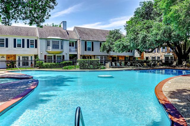 13060 Trail Hollow Drive 3060, Houston, TX 77079