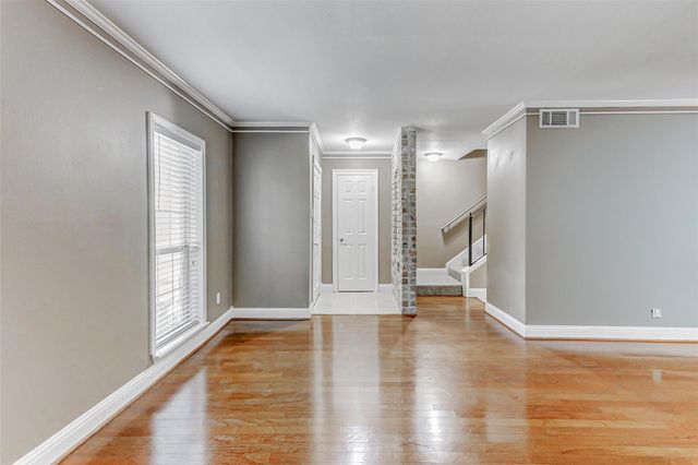 13060 Trail Hollow Drive 3060, Houston, TX 77079