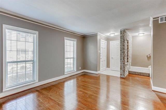 13060 Trail Hollow Drive 3060, Houston, TX 77079