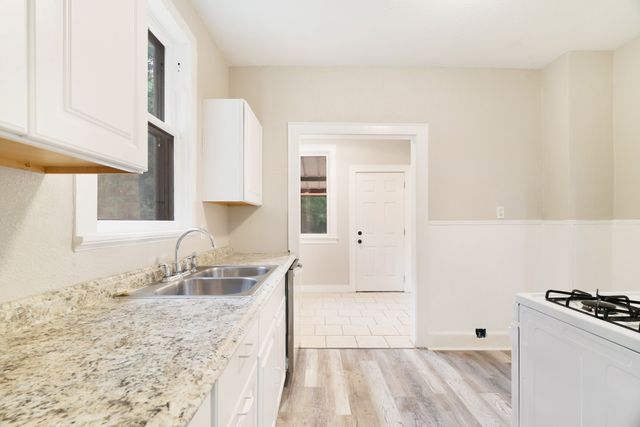 2335 Simpson Street, Paris, TX 75460