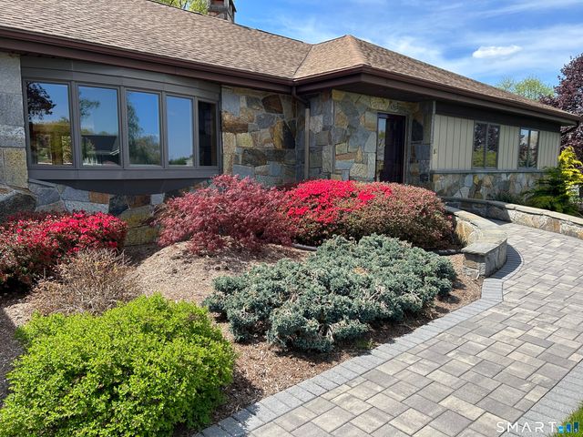 58 Clover Lane, Manchester, CT 06040