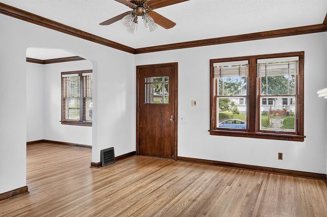 1122 Sherburne Avenue, Saint Paul, MN 55104