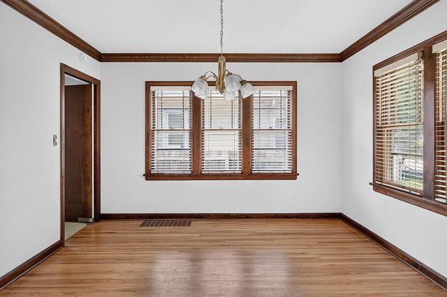 1122 Sherburne Avenue, Saint Paul, MN 55104