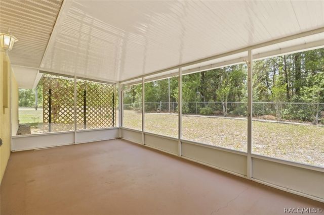 8278 N Pickinz Way, Citrus Springs, FL 34433