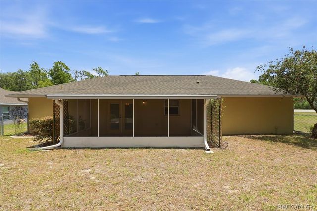 8278 N Pickinz Way, Citrus Springs, FL 34433