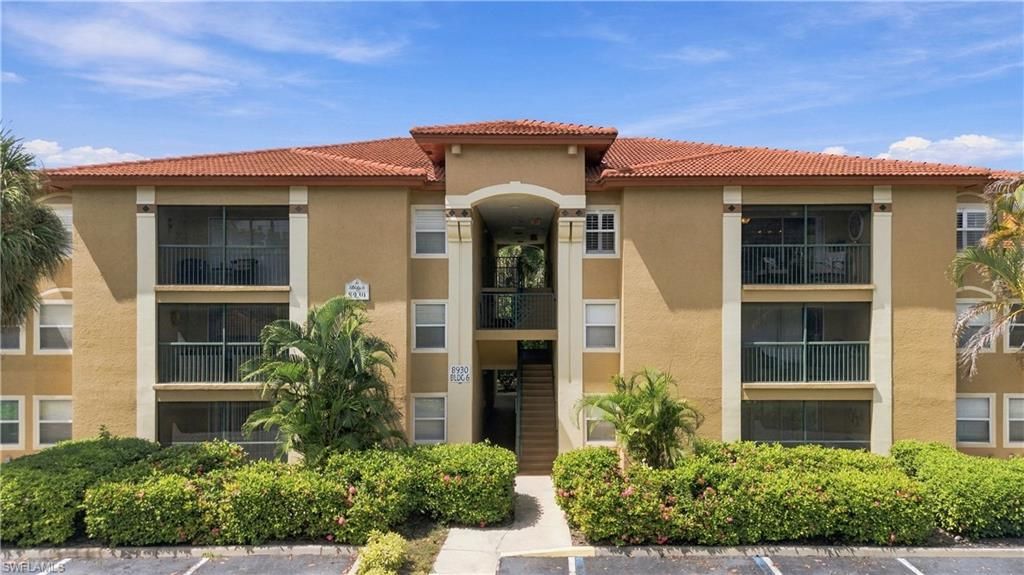 8930 Colonnades CT E 635, BONITA SPRINGS, FL 34135 — photo 2