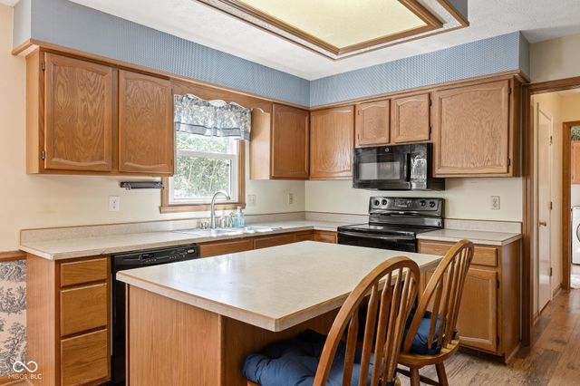 725 Morse Landing Drive, Cicero, IN 46034