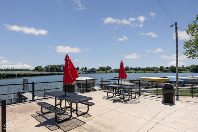 725 Morse Landing Drive, Cicero, IN 46034
