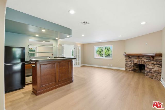 6646 Franrivers Avenue, West Hills (los Angeles), CA 91307